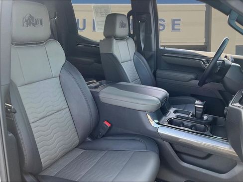 Used 2024 Chevrolet Silverado 1500 ZR2 w/ ZR2 Bison Edition image 30