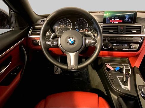 Used 2019 BMW 430i xDrive Coupe w/ M Sport Package AWD/4WD image 6