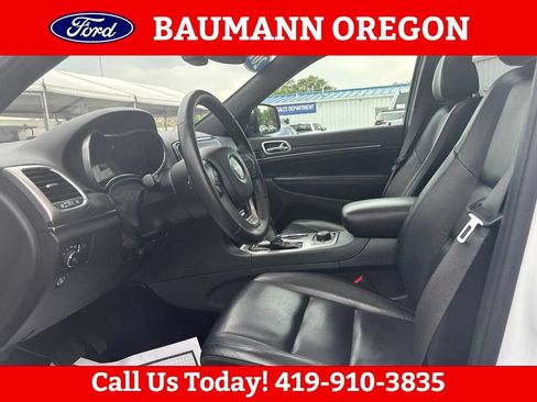 Used 2019 Jeep Grand Cherokee Limited AWD/4WD image 15