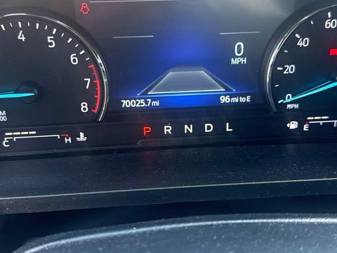 Used 2022 Ford Explorer Limited w/ Equipment Group 301A RWD image 5