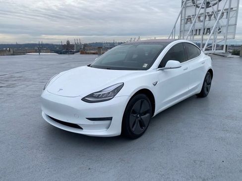Used 2018 Tesla Model 3 Long Range image 4