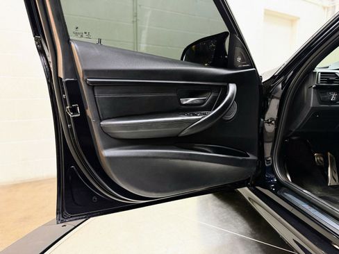 Used 2018 BMW M3 image 12