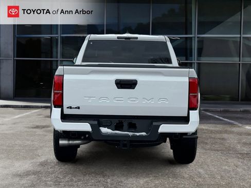 New 2025 Toyota Tacoma TRD Off-Road image 9