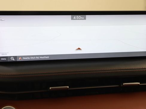 Used 2023 Genesis GV70 2.5T w/ Sport Prestige Package image 9