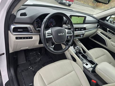 Used 2022 Kia Telluride EX w/ EX Premium Package image 27
