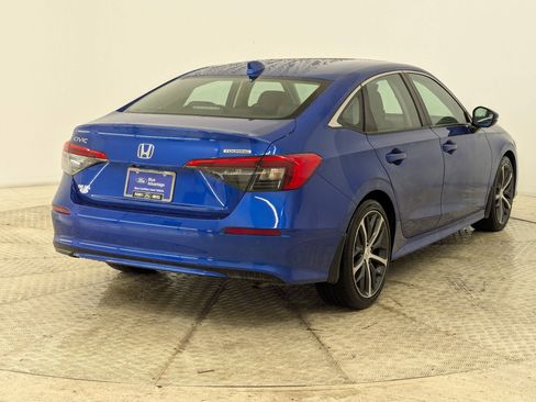 Used 2023 Honda Civic Touring image 8