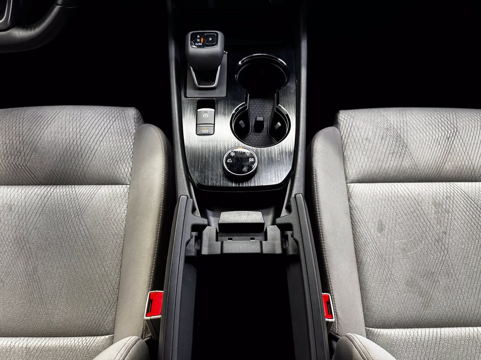 Certified 2025 Nissan Rogue SV AWD/4WD image 31