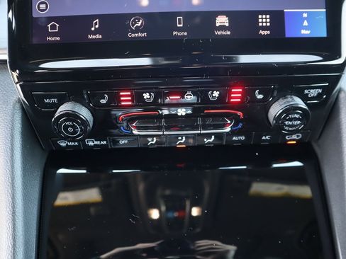 New 2025 Jeep Grand Cherokee L Limited w/ Luxury Tech Group II image 8