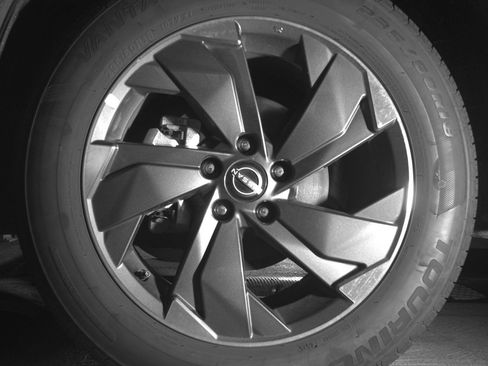 Used 2025 Nissan Rogue SV FWD image 12