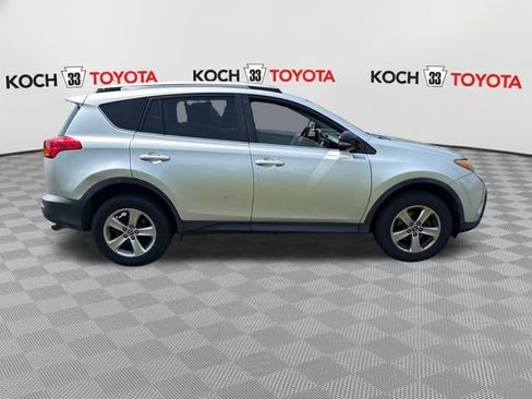 Used 2015 Toyota RAV4 XLE AWD/4WD image 9