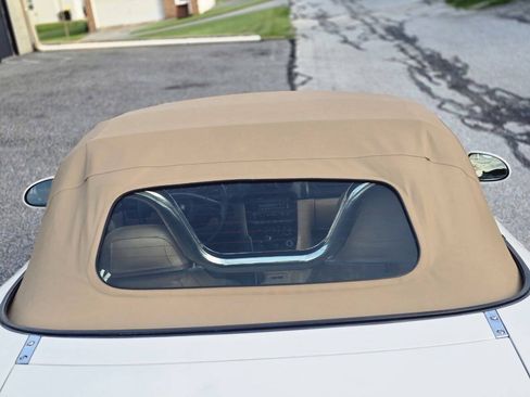 Used 1999 MAZDA MX-5 Miata RWD image 28