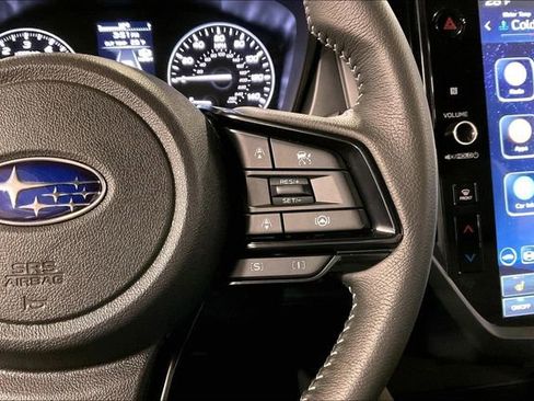 Used 2025 Subaru Forester Premium image 19