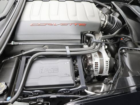 Used 2015 Chevrolet Corvette Stingray Coupe image 17