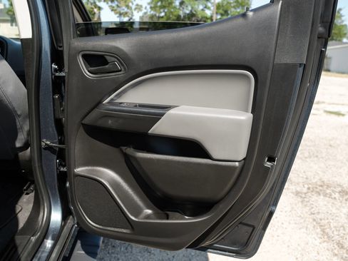 Used 2019 Chevrolet Colorado W/T w/ WT Convenience Package image 40