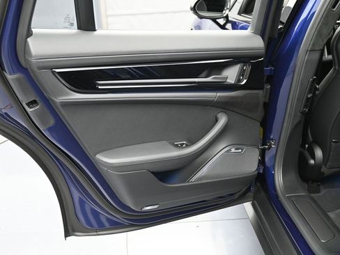New 2026 Porsche Panamera Turbo S image 24