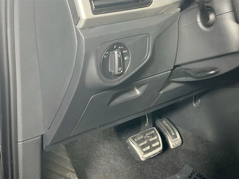 Used 2022 Volkswagen Atlas Cross Sport SEL Premium R-Line image 10