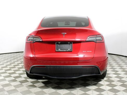 Used 2021 Tesla Model Y Long Range image 30