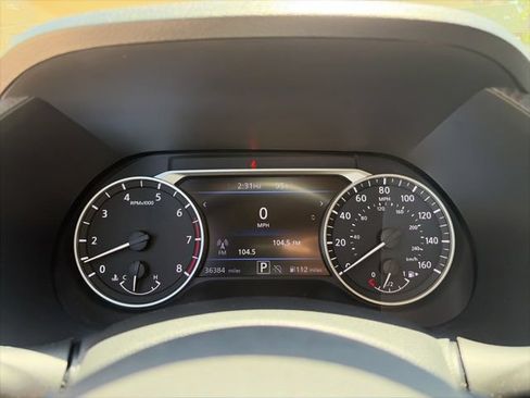 Used 2025 Nissan Sentra SR FWD image 16