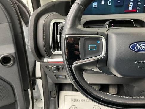 Used 2025 Ford Expedition Max Platinum AWD/4WD image 26