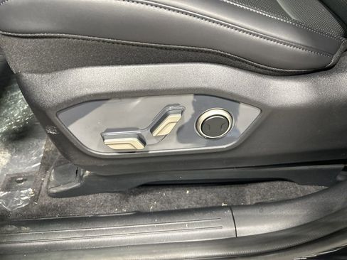 New 2027 Kia Telluride S image 10