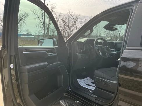 Used 2023 Chevrolet Silverado 1500 LT image 16