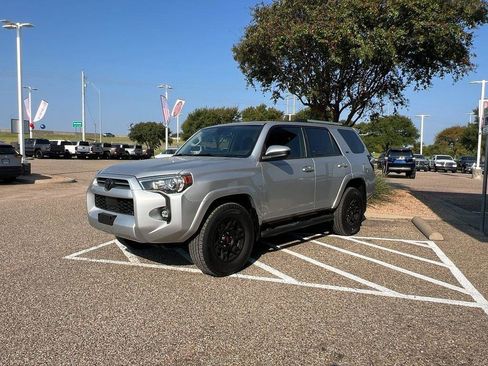 Used 2023 Toyota 4Runner SR5 image 2