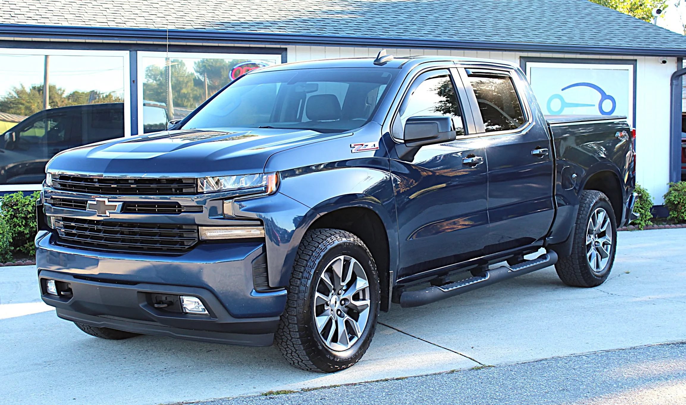 Used 2021 Chevrolet Silverado 1500 RST AWD/4WD image 1