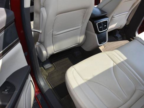 Used 2016 Lincoln MKX Reserve w/ Technology Package FWD image 23