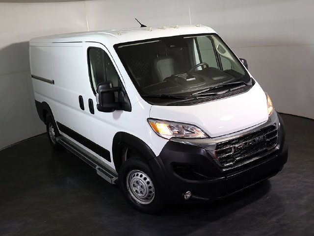 Used 2025 RAM ProMaster 2500 w/ U-Haul Equipment Group FWD image 7