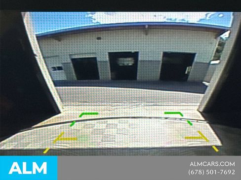 Used 2025 Nissan Rogue SV FWD image 32