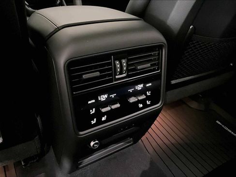 New 2026 Porsche Cayenne Coupe image 27