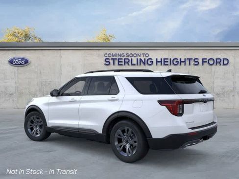 New 2026 Ford Explorer Active image 4