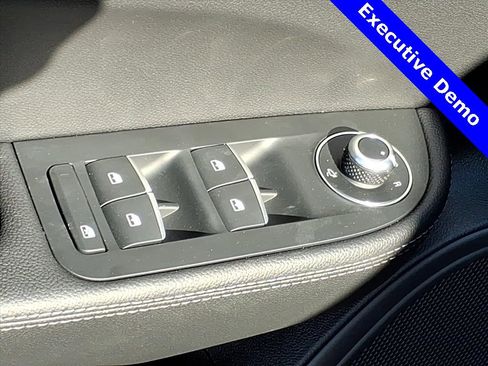 New 2025 Alfa Romeo Giulia Veloce w/ Veloce Package Rwd image 16