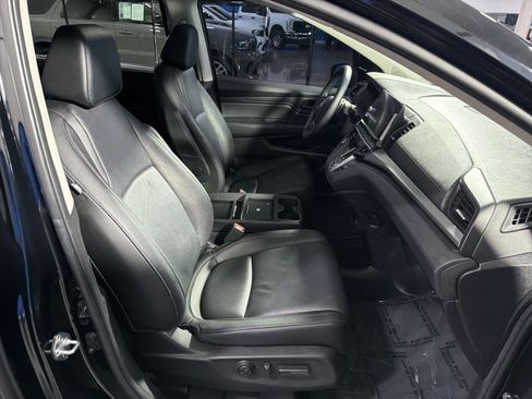 Used 2025 Honda Odyssey EX-L image 25