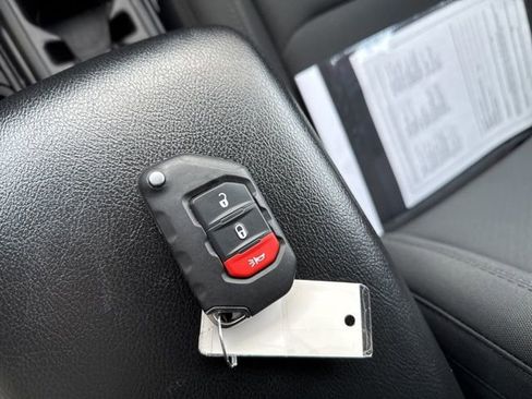 Used 2023 Jeep Wrangler Willys image 35