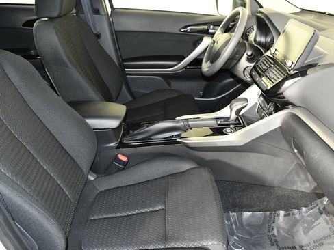 Used 2024 Mitsubishi Eclipse Cross LE image 40