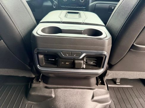 Used 2019 GMC Sierra 1500 SLT w/ SLT Premium Plus Package AWD/4WD image 33