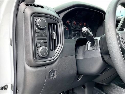 New 2026 Chevrolet Silverado 1500 W/T w/ WT Value Package AWD/4WD image 30