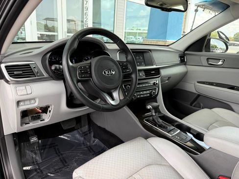 Used 2018 Kia Optima EX w/ Premium Package FWD image 15