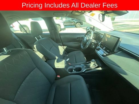 Used 2026 Toyota Corolla LE FWD image 3