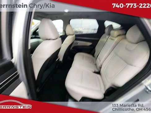 Used 2023 Hyundai Tucson SEL w/ Convenience Package AWD/4WD image 23