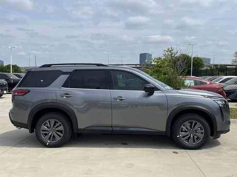 New 2026 Nissan Pathfinder SV FWD image 3