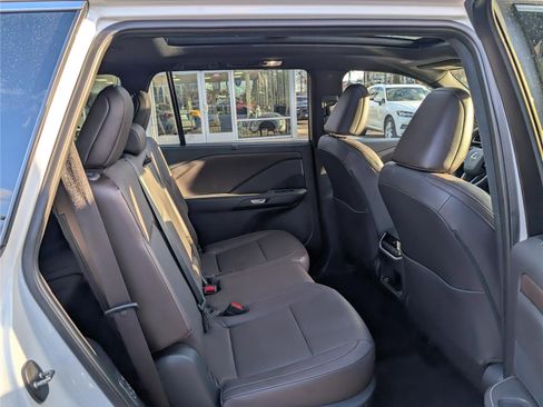 Used 2024 Lexus TX 350 350 Premium AWD image 12