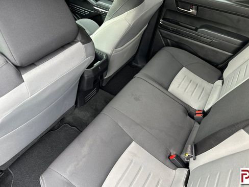 Used 2025 Toyota Tacoma TRD Off-Road image 14