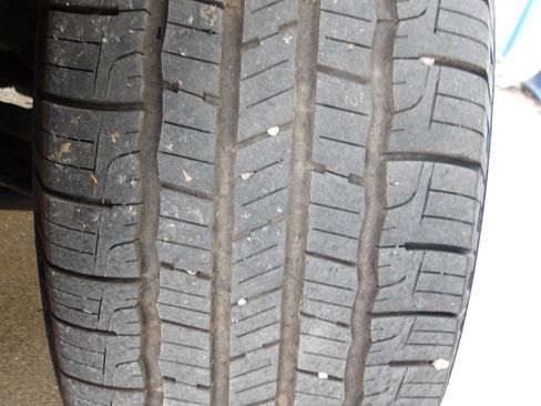 Used 2018 Chevrolet Equinox Premier FWD image 41