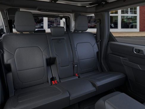 New 2025 Ford Bronco Badlands image 11
