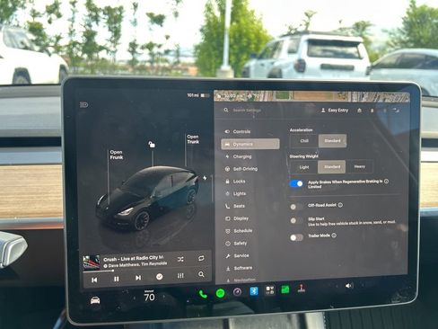 Used 2024 Tesla Model Y Long Range AWD/4WD image 24