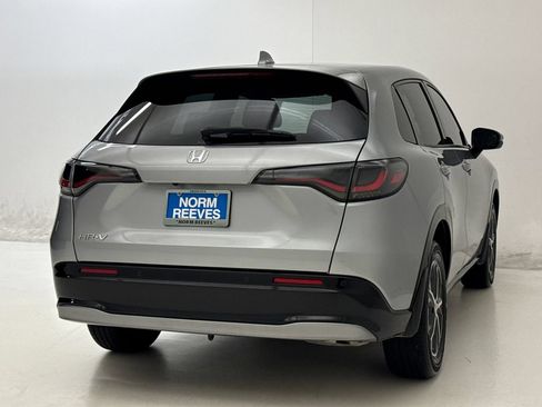 Certified 2025 Honda HR-V EX-L image 9