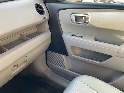 Used 2015 Honda Pilot LX image 18