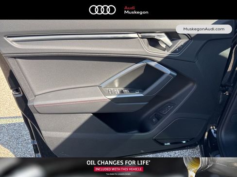 New 2025 Audi Q3 2.0T Premium Plus image 9